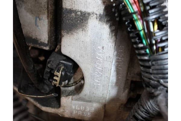 Motor de gasolina Chevrolet Colorado LK5 4L60E usado 8
