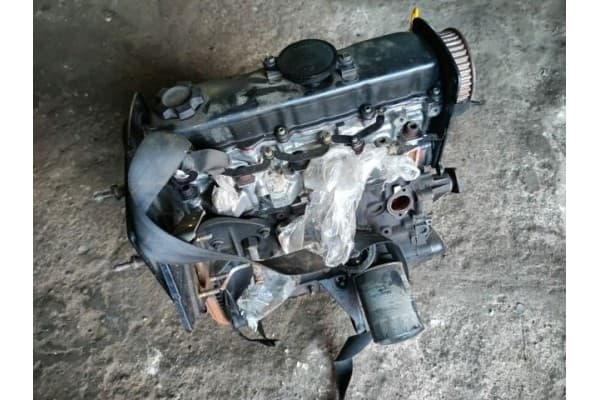 Motor Nissan Primera P11 2.0 TD usado 3