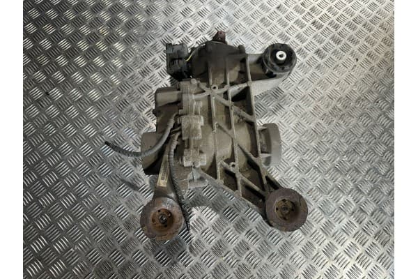 Diferencial trasero Audi Q3 8U 2016 0AY525010N usado