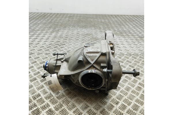 Reductor Trasero BMW X6 (G06) 3.0L 219 kW 2023 usado 2
