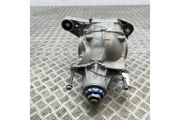 Reductor Trasero BMW X6 (G06) 3.0L 219 kW 2023 usado 3