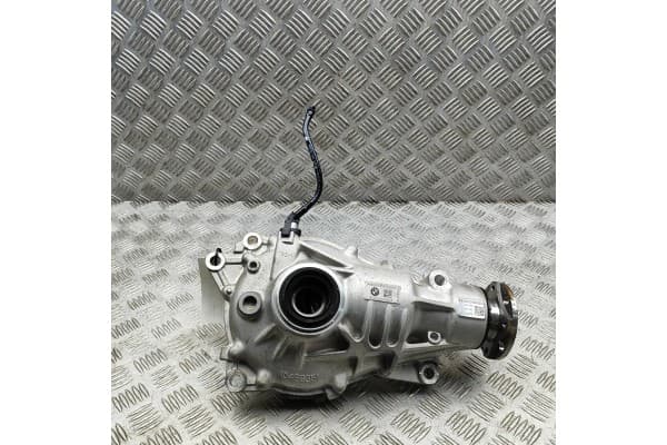 Reductor delantero BMW X6 (G06) 3.0L 219 kW 2023 usado