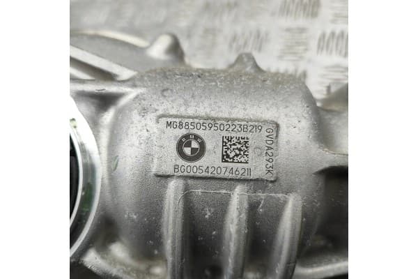 Reductor delantero BMW X6 (G06) 3.0L 219 kW 2023 usado 8