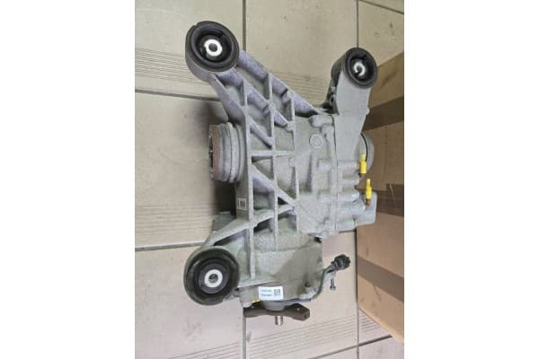 Puente diferencial VW Skoda Haldex 0CQ525010J usado