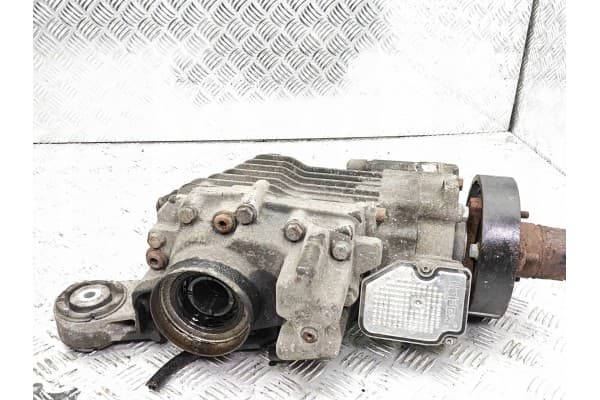 Diferencial trasero Audi A3 8P 0AV525010C usado 3