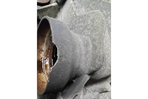 Diferencial trasero Audi A3 8P 0AV525010C usado 5