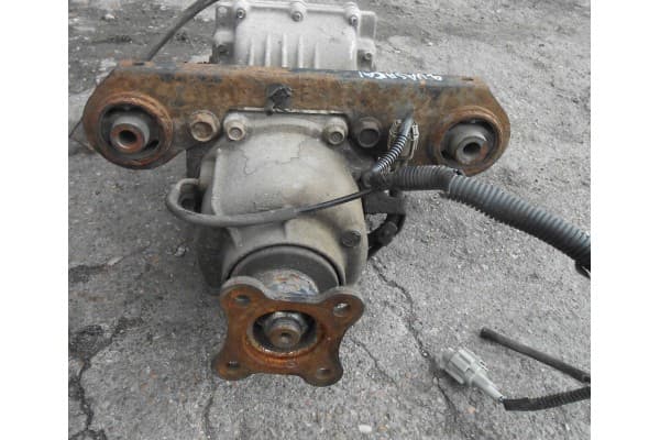 Puente diferencial trasero Nissan Qashqai J10 usado 3