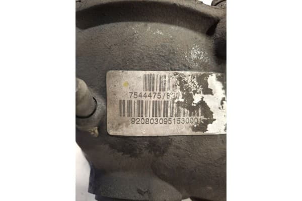 Diferencial delantero original BMW X3 E83 2008 usado 9