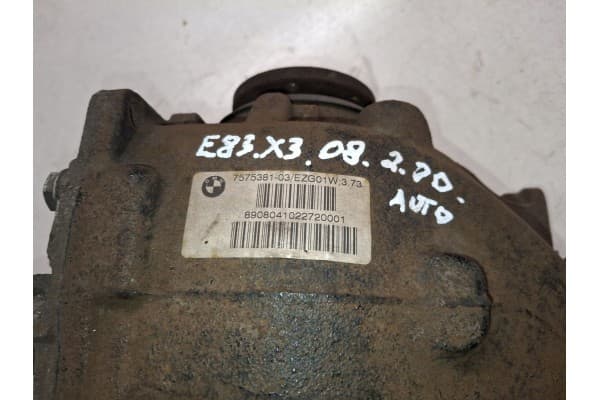 Diferencial trasero original BMW X3 E83 2008 usado 6