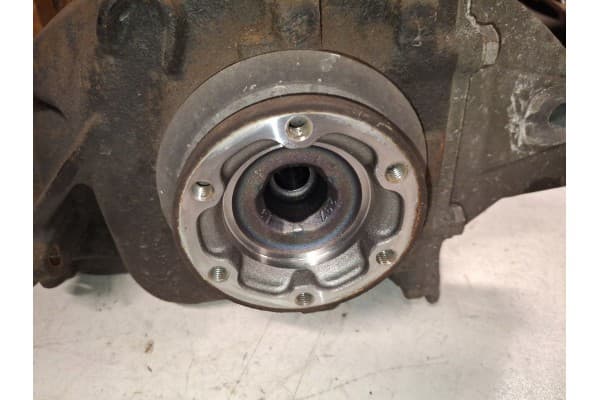 Diferencial trasero original BMW X3 E83 2008 usado 8