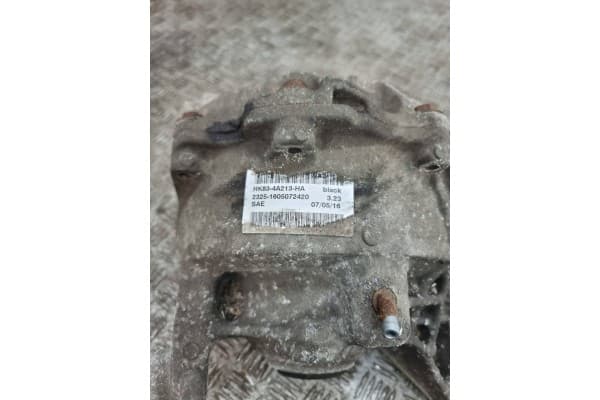 Diferencial Trasero Jaguar F-Pace HK834A213HA usado 5