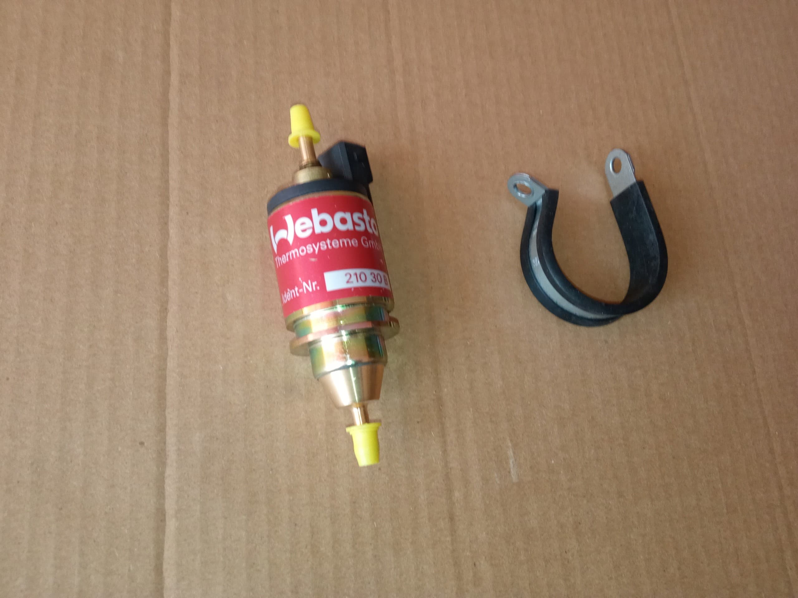 Bomba de combustible Webasto Thermo Top E/C/P 443963303A nuevo