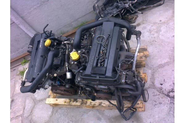 Motor para Saab 900, 9-3, 9-5 usado