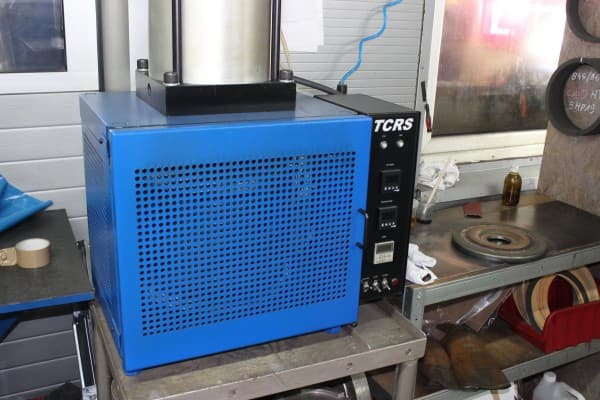 Embrague hidrocinético 8F35/40 Ford usado 9