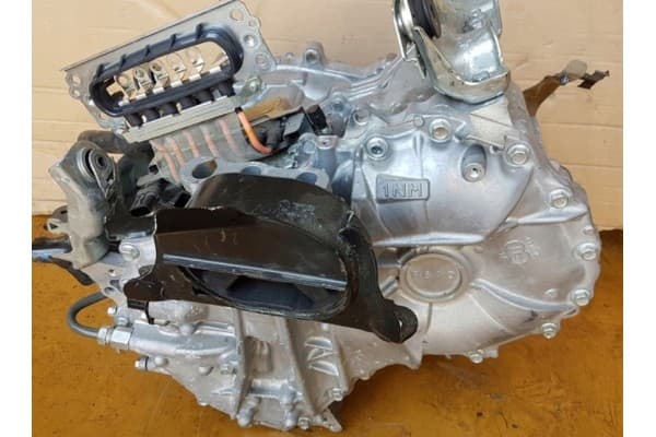 Caja de cambios completa Toyota Chr 1.8 usado