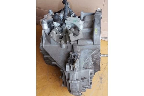 Caja de Cambios Completa Jeep Compass 6MTJ usado 2