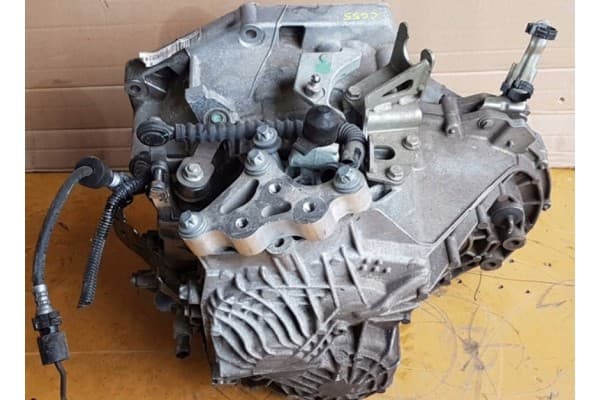 Caja de Cambios Completa Jeep Compass 6MTJ usado 3