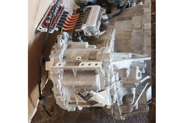 Caja de Cambios Completa Toyota Chr PF01 usado 2