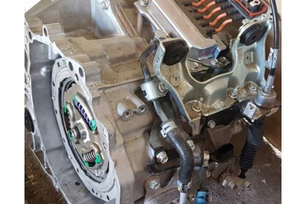Caja de Cambios Completa Toyota Chr PF01 usado 3
