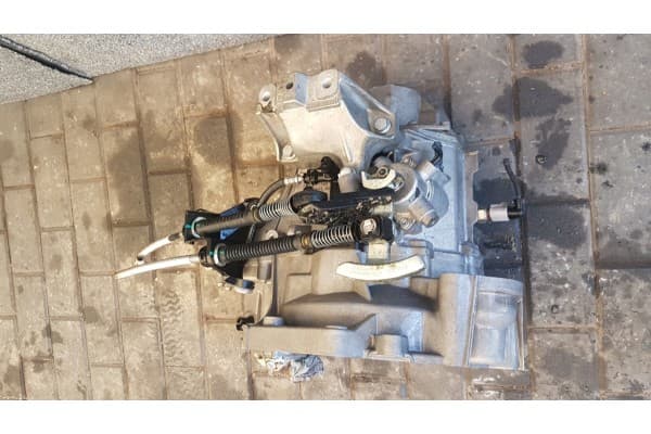 Caja de Cambios Completa Seat Ibiza Tum usado 2
