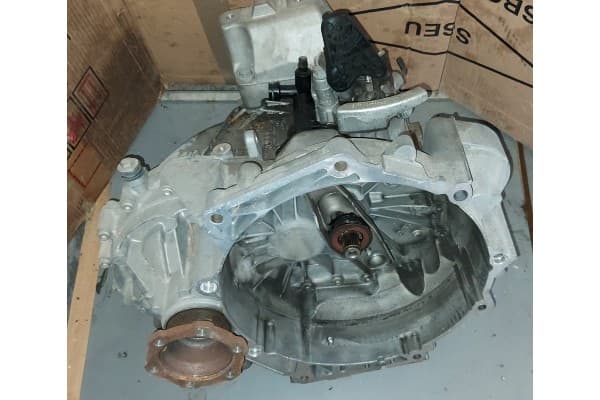 Caja de Cambios Completa VW Seat FM6 AJ025 usado