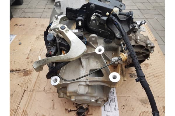 Caja de Cambios Completa Ford Kuga LX6R usado 4