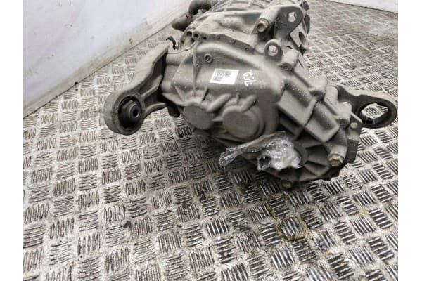 Diferencial trasero Mitsubishi Outlander F1E1A usado 3