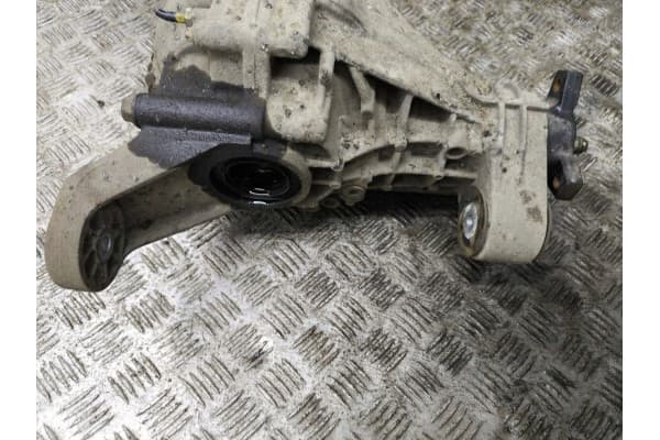 Diferencial trasero Mercedes-Benz ML W164 usado 4