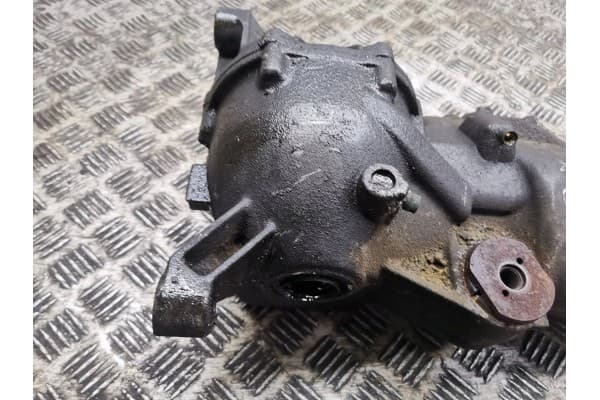 Diferencial trasero Ford Kuga I P653911400 usado 3