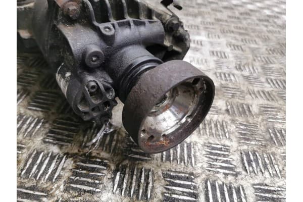Diferencial trasero Ford Kuga I P653911400 usado 4