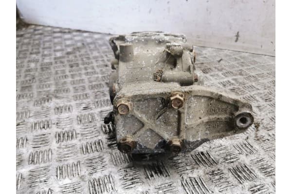 Diferencial trasero Toyota Rav 4 (XA40) usado 4
