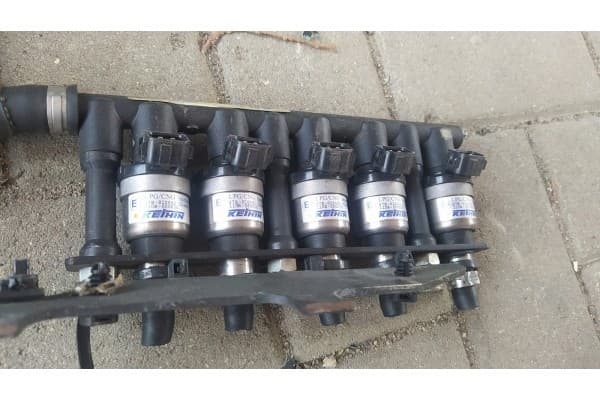 Instalación de gas Cng para automóvil usado 6