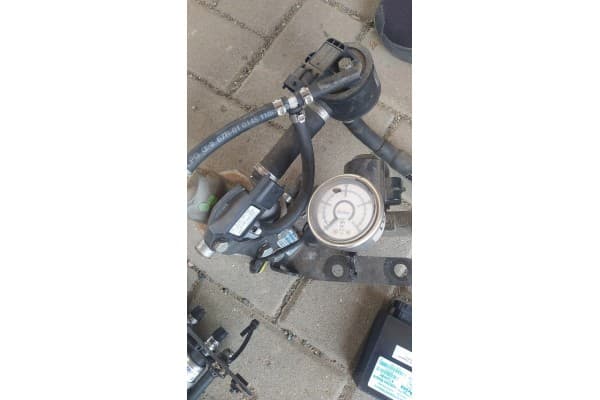 Instalación de gas Cng para automóvil usado 7