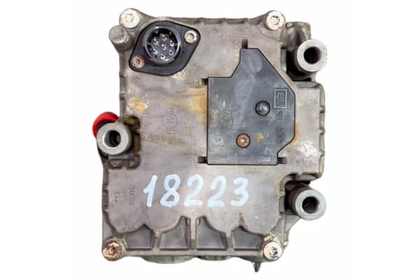 20729825 Volvo Secador de Aire usado 3