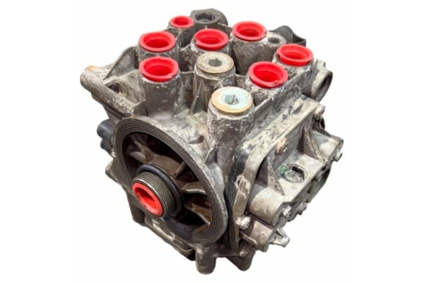 20729825 Volvo Secador de Aire usado 8