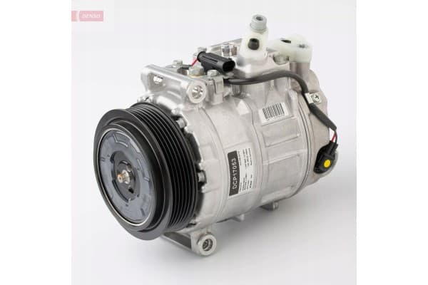Compresor de aire acondicionado Denso DCP17053 usado 3