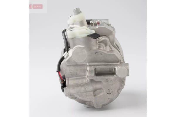 Compresor de aire acondicionado Denso DCP17053 usado 4