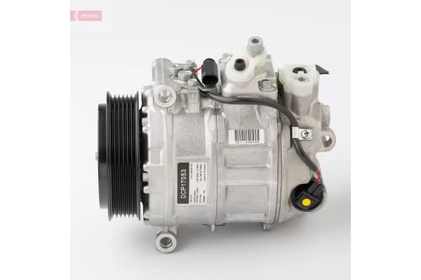 Compresor de aire acondicionado Denso DCP17053 usado 7