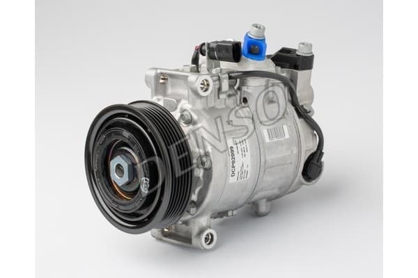 Compresor de aire acondicionado Denso DCP02099 usado