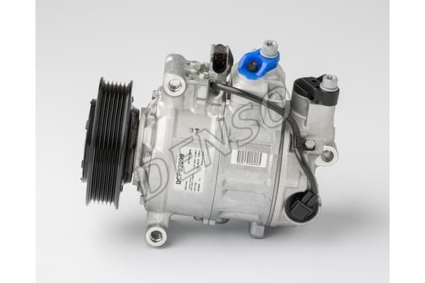 Compresor de aire acondicionado Denso DCP02099 usado 4