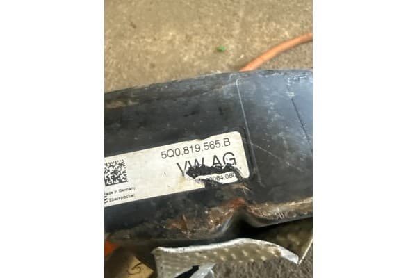 5Q0819565B Webasto Calefacción VW OE usado 2