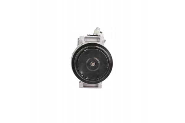 Compresor de aire acondicionado DCP17132 Denso usado 3