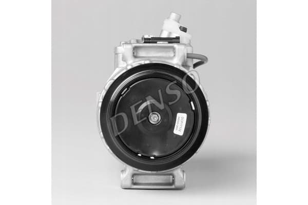 Compresor de aire acondicionado DCP17132 Denso usado 7