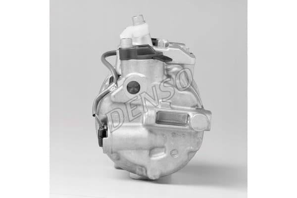 Compresor de aire acondicionado DCP17132 Denso usado 9