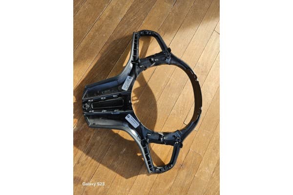 Accesorios BMW 32302459670 usado 8