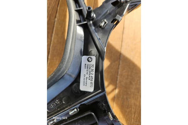 Accesorios BMW 32302459670 usado 9