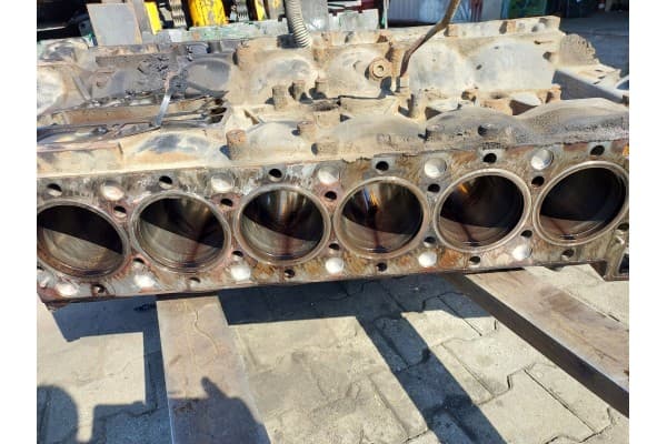 Bloque de Motor Man Tgx Tgs Tga D2676 LF52 E6 usado 2
