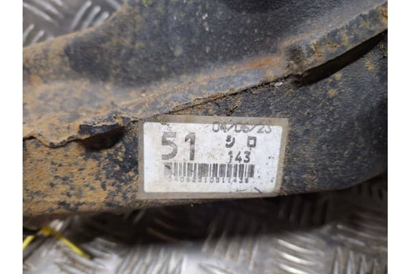 Puente Trasero Toyota RAV4 II 01-06 2.0 D4D usado 6