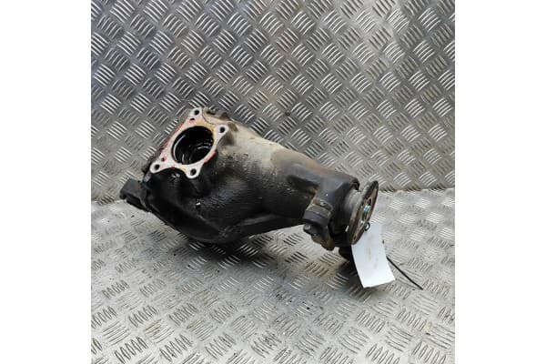 Reductor trasero Toyota Land Cruiser 100 4.2L usado