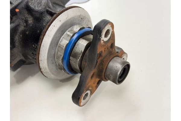 Diferencial trasero BMW 3 G20 G21 2021 usado 9